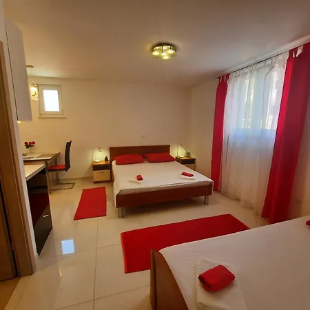 Apartments Ivan Makarska Exterior photo