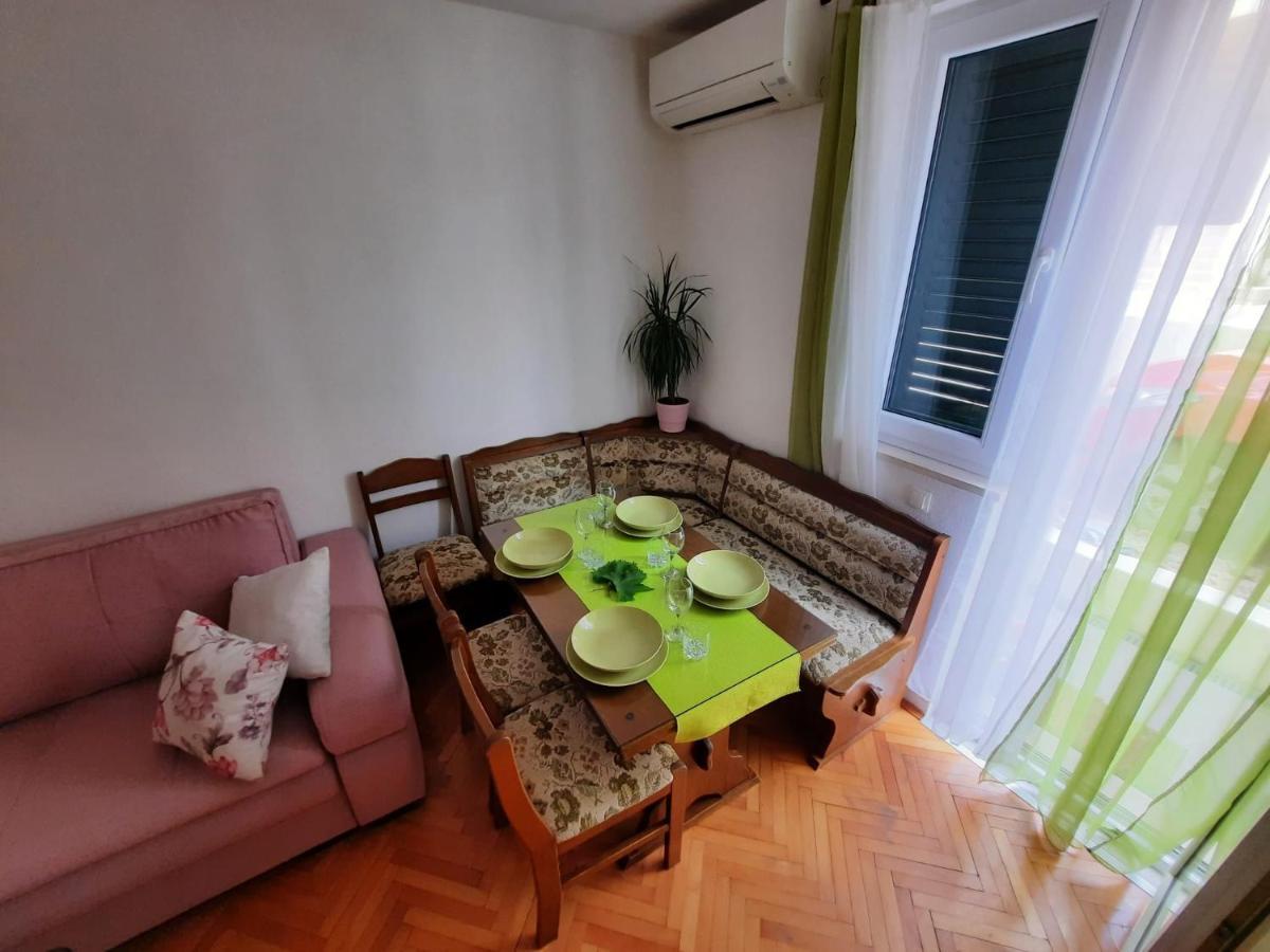 Ivan Apartment *